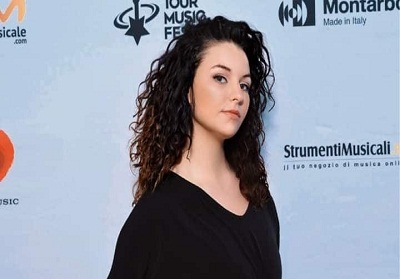 Una cosentina finalista “Tour Music Fest” il più grande concorso europeo per cantanti emergenti