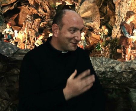 NATALE 2021. Messaggio di Auguri di Don Franco Liporace parroco di Diamante