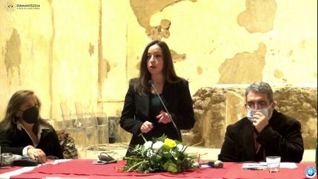 Diamante. Presentazione del libro “I Borghi del Cedro tra il Pollino e la Riviera” di Franco Galiano