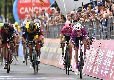 Il gran giorno è arrivato, la Riviera dei Cedri protagonista per due giorni al Giro d’Italia