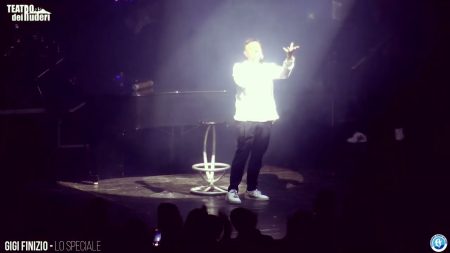 Concerto di Gigi Finizio al Teatro dei Ruderi di Cirella – Speciale