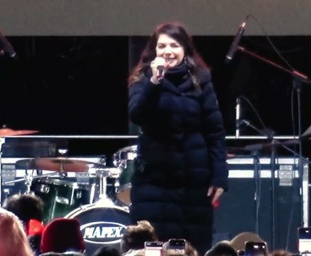 Carnevale Praiese 2023: Un Medley del Concerto di Cristina D’avena