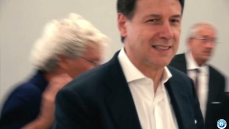 L’ARRIVO A DIAMANTE DEL LEADER 5 STELLE GIUSEPPE CONTE