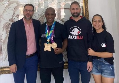 Il Campione di Brazilian jiujitsu Max Laurenco in visita a Scalea