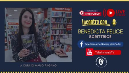Benedicta Felice che ci presenta il suo libro “OLTRE L’OCEANO”