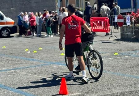 “Bicimparo” ha fatto tappa a Belvedere M.mo: una giornata tra sport, educazione e divertimento