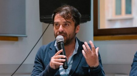 Diamante: “Abbattimento alberi pubblici”. Il Consigliere Cauteruccio ha presentato un’interrogazione ufficiale al Sindaco