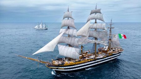 Lunedì 12 maggio 2025 la Nave Scuola Amerigo Vespucci sosterà a Scalea