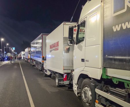 Autotrasportatori, stop ai presidi sulla Statale 18: Fedralog si ferma in attesa dell'incontro con Salvini